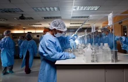 Students working in pharmacy lab